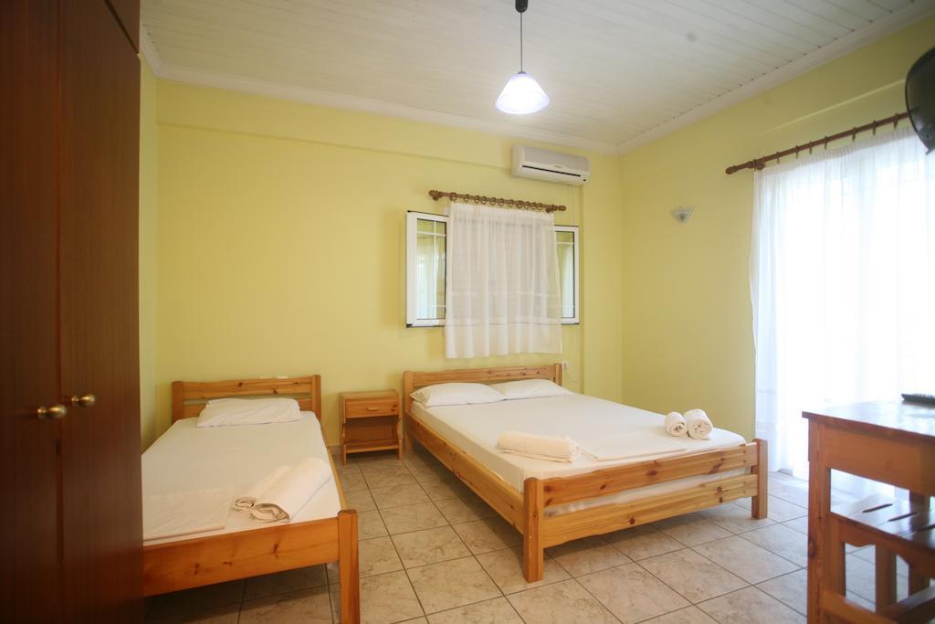 Apartamento Pension Maria Lefkáda Habitación foto